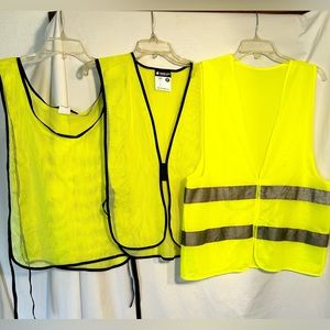 LOT OF 3 ONE SIZE YELLOW REFLECTIVE HIGH VISABILITY WORKWEAR SAFEY VEST